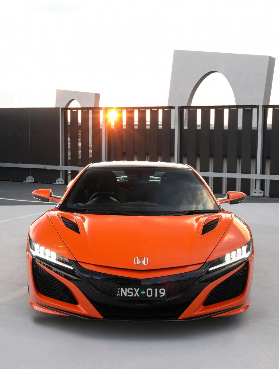  Honda NSX 2019 года  (AU) (фото 5 из 40)
